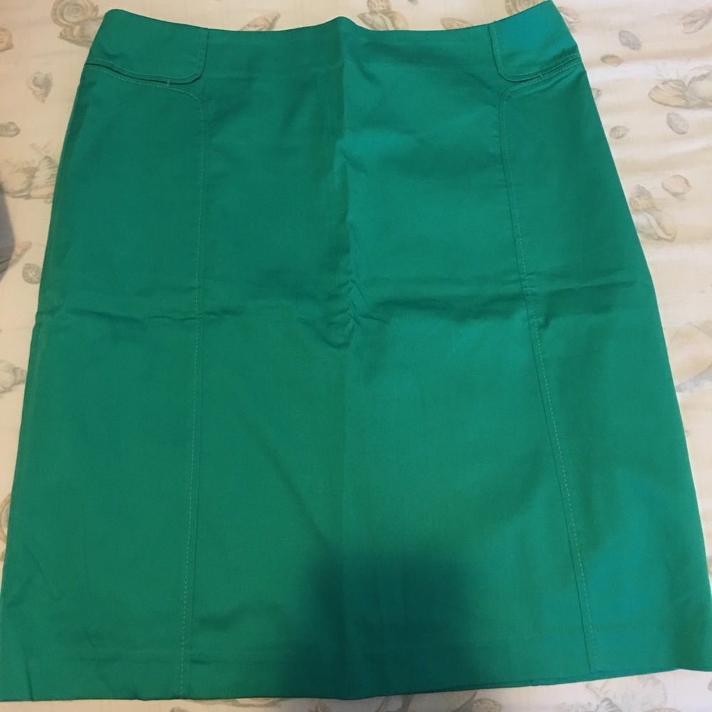 Green New York and Company skirt